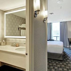 Premium King Suite
